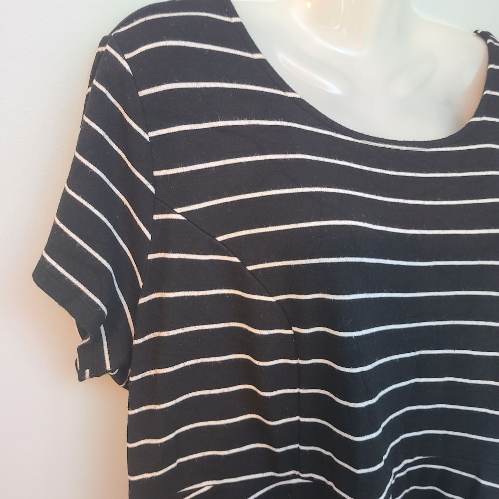 Torrid Peplum Ponte Crew Neck Top Womens 2X Black White Stripe Casual Workwear - Picture 7 of 13